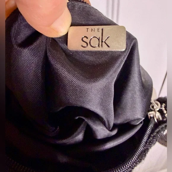 THE SAK black crossbody Crochet Knit Small Shoulder Bag Purse Zip Closure - Picture 7 of 7